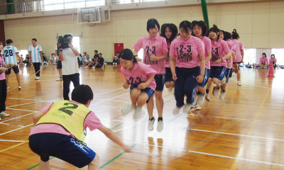 ６
